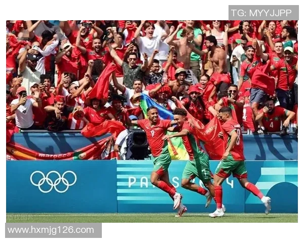 当足球巨星在球场闪耀时却更羡慕平凡人细水长流的爱情